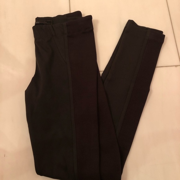 BCBGMaxAzria dark brown textured leggings - Picture 4 of 5